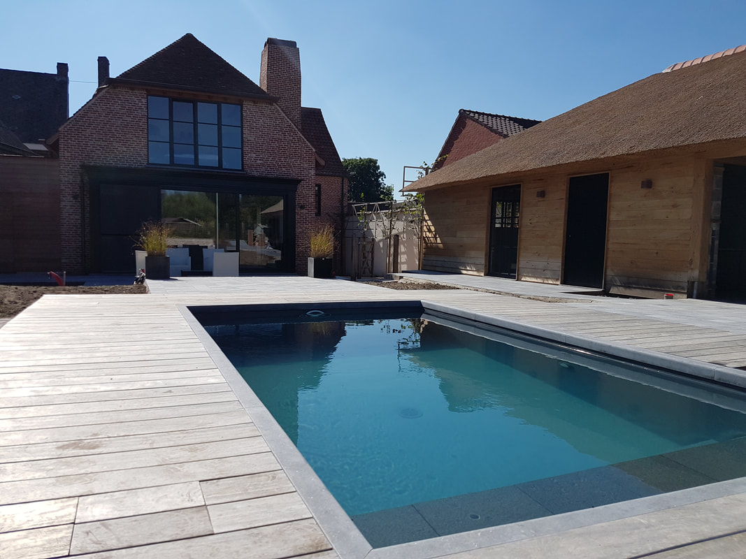 Heated outdoor pool in the private SEMMERLODGE courtyard